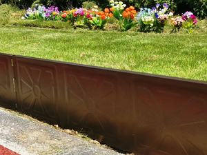 <span class=keywords><strong>Bordure</strong></span> de jardin décorative flexible en acier métallique revêtu de poudre bronze et crème, <span class=keywords><strong>hauteur</strong></span> 24 <span class=keywords><strong>cm</strong></span> - Product Image 5