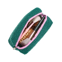Pochette moelleuse et solide en velours doux pour femmes, sac de maquillage cosmétique léger pour les voyages, fermeture éclair, stock disponible pour expédition immédiate