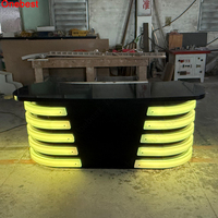 Lumière Led rouge Design luxueux Salle de contrôle Réception Console noire Centre de trafic Diffusion TV Studio Tables