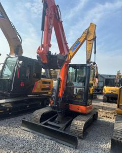 Excavadora Compacta Hitachi ZX55 Original de Japón, Bajo Consumo de Combustible, Buen Estado, Miniexcavadora de Segunda Mano en Venta - Product Image 1