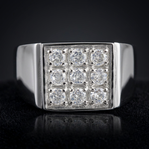 Bague Yunnique en Acier Titane Irrégulier avec Pierres Précieuses Blanches Serties Pavé, Design Géométrique, Bijou Tendance pour Femme, Idée Cadeau - Product Image 3