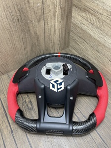 Volant en cuir rouge et fibre de carbone forgée pour Mercedes Benz W204 W205 W211 W213 W212 W222 EQA E550 G63 C63 AMG <span class=keywords><strong>GT</strong></span> - Product Image 5