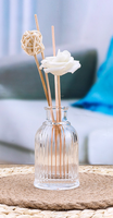 Bouteille en verre transparente simple de 90 ml à surface rayée pour diffuseur de parfum à bâtonnets, idéale pour la maison et l'hôtel