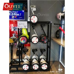 Tienda de bicicletas eléctricas personalizada moderna, diseño de muebles, tienda minorista comercial, estante de madera independiente, soporte de exhibición para patinete eléctrico - Product Image 3