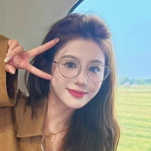 แว่นตาทรงแคทอายสำหรับผู้หญิง สีน้ำตาล กรอบเต็ม เลนส์ใส ขนาดกรอบปานกลาง พร้อมป้องกันแสงสีฟ้า - Product Image 2