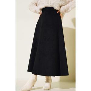 Jupe midi en daim noir taille haute pour femme, design élégant en forme de A, idéale pour le bureau et les tenues décontractées - Product Image 5