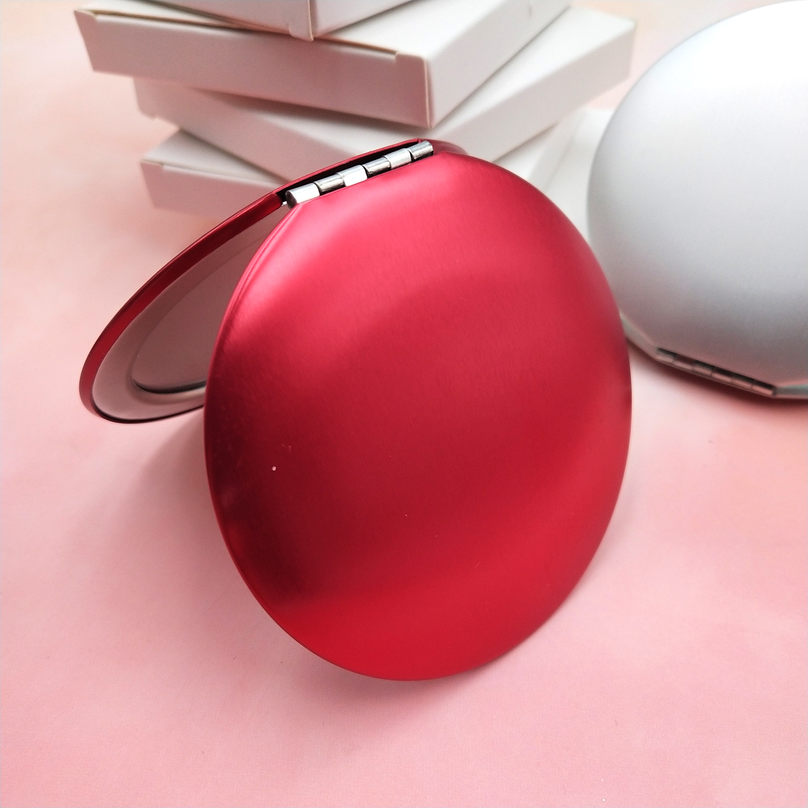 round mirror