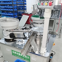 Machine d'assemblage automatique à déclencheur en plastique, exclusive pour prix préférentiel, avec moteur 60KW, puissance 220V