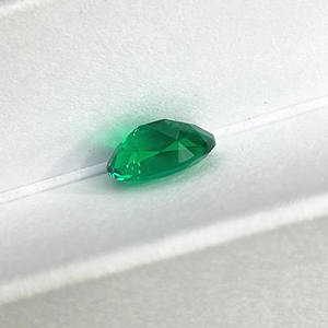 Pierres précieuses cultivées en laboratoire taille ovale émeraude de laboratoire 3x4-6x10 0.1ct-1.5ct taille synthétique couleur Columbia en vente - Product Image 3