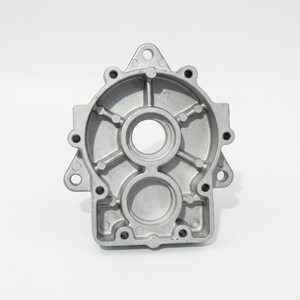 Componente de aluminio fundido a presión con superficie arenada - Product Image 1