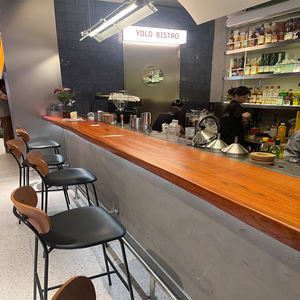 Station de mélange en acier inoxydable pour la restauration, robuste et polie, avec bac à glace et planche à découper pour événements en plein air - Product Image 4