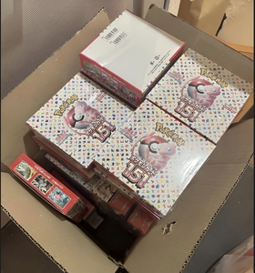 Boîte de boosters de cartes TCG japonaises authentiques scellées, version japonaise 151 SV2a, avec art Pikachu de dessin animé, boîte non ouverte - Product Image 1