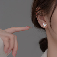 Anting-anting bunga hati cinta kerang kristal isi emas Gratis anting-anting kancing bunga Tulip perak murni S925