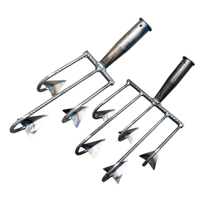 <span class=keywords><strong>Houe</strong></span> tout-en-un à cinq dents en acier au carbone avec manche en bois très résistant pour le jardinage et le défrichement des terres - Product Image 1