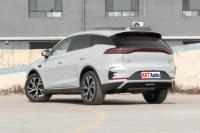 BYD Tang DM-i 2025 115KM Penggerak Cerdas 5 Pintu 7 Kursi SUV Hybrid Plug-in untuk Ekspor Sunroof Panoramic