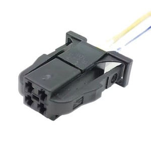 Enchufe de luz trasera de coche de 4 pines 3B0972732 3B0972722 conector de cable eléctrico automático para VW 3B0 972 <span class=keywords><strong>722</strong></span> 3B0 972 732 - Product Image 1