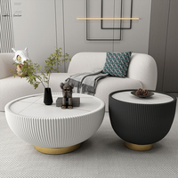 Table basse ronde en cuir de style américain simple pour appartement, table basse nordique de luxe pour le salon