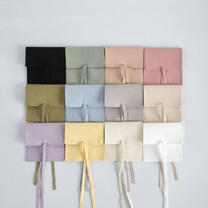 Pochette d'emballage en microfibre suédée avec logo personnalisé et rabat en ruban pour les petites entreprises et les cadeaux de mariage - Product Image 2