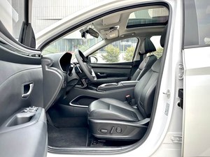 Autos Usados Hyundai <span class=keywords><strong>Tucson</strong></span> L SUV LHD Automático FWD 1.5T Bajo Kilometraje Sin Accidentes Exportación al por Mayor 2021-2025 - Product Image 4
