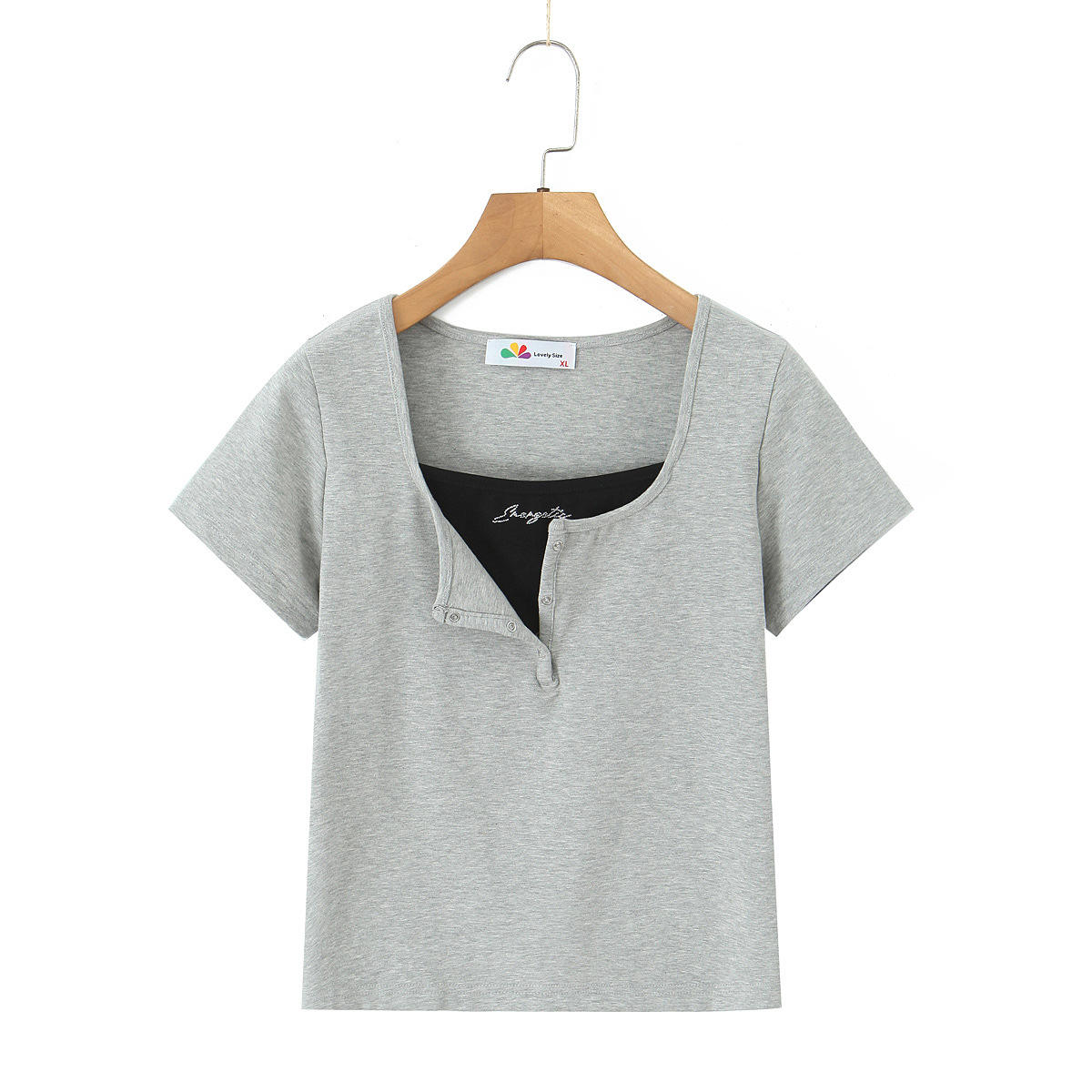 เสื้อสีเทา