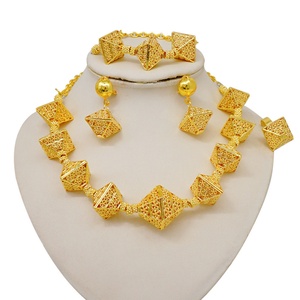 2026 Vintage Crystal Jewelry <b>Set</b> 18K Gold Plated <b>Necklace</b> Earrings Ring Engagement Anniversary Fashionable Big Size Flower Shape - Product Image 5