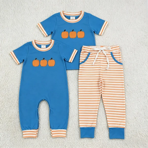 Ensemble de Thanksgiving pour bébés garçons, haut brodé avec citrouilles et rayures, pantalon de couleur unie - Product Image 4