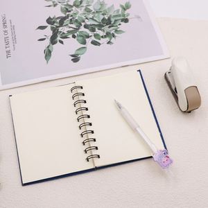 Bolígrafo de Plástico Personalizado con Diseño de Dibujos Animados, Bonito y Moderno, con Clip de Goma Acrílica Resistente para Uso Promocional - Product Image 4