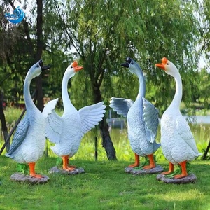 Décorations extérieures en résine sur mesure pour fermes familiales et parcs - Sculptures d'animaux tels que des coqs en fibre de verre - Product Image 3