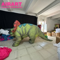 Costume de dinosaure gonflable de mascotte de marche de fête d'événements sur mesure, costume gonflable de Triceratops