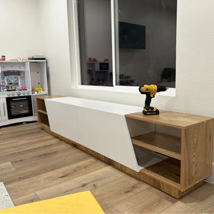 ตู้วางที<span class=keywords><strong>ว</strong></span>ีสไตล์โมเดิร์นสำหรับห้องนั่งเล่น ดีไซน์เรียบหรู พร้อมบานประตูทรงเรขาคณิต <span class=keywords><strong>ชั้น</strong></span><span class=keywords><strong>ว</strong></span>างแบบเปิด สีโอ๊คขา<span class=keywords><strong>ว</strong></span> - Product Image 2