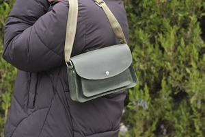 Hot Sale Women Leather Shoulder <b>Bag</b> with Spacious Compartments for <b>Work</b> Shopping and Everyday Carry Available For Sale - Product Image 3
