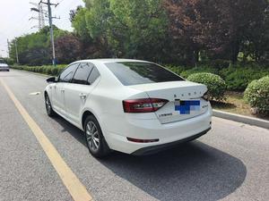 <span class=keywords><strong>Skoda</strong></span> Octavia Sedan 2021 Usata, Guida a Sinistra, Cambio Automatico, Cerchi R20, Prodotta in Cina - Product Image 6