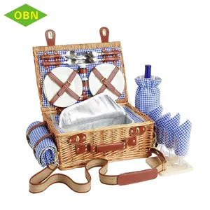 Family Camping Day Travel Beach BBQ Wicker Picnic Basket Set For 4 Person With Cooler Compartment And Waterproof Picnic Blanket