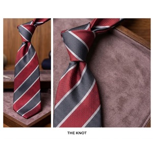 Corbata de Hombre a Rayas Color Borgoña y Gris Carbón, 8 cm de Ancho, 148 cm de Largo, Poliéster, para Vestimenta Formal y de Negocios - Product Image 1
