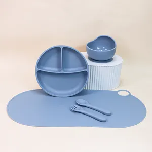 2024新款硅胶婴儿用品餐具碗喂养餐垫吸餐盘勺子和叉子儿童餐垫套装