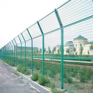 Hot Bán Hàng Rào Bảo Vệ Màu Xanh Lá Cây Nâng Cao Lưới Hàng Rào Bảo Vệ Đường Sắt Hàng Rào Đường Cao Tốc - Product Image 5