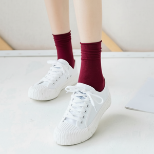 Opportunity Factory Calcetines medianos de algodón de azúcar para mujer Calcetines de moda suaves y elegantes a bajo precio - Product Image 1