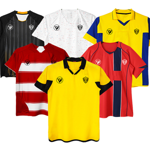 Groothandel Retro Voetbalshirt Op Maat Vintage Voetbaltenue voor Champions League Vintage Stijl - Product Image 6