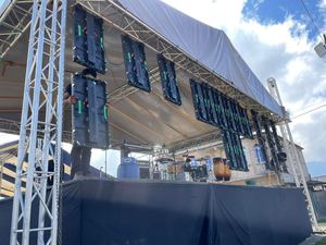 โครงถักอลูมิเนียมสำหรับแสดงสินค้ากลางแจ้งแบบปรับแต่งได้ พร้อมไฟส่องสว่าง - Product Image 5