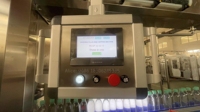 Machine de remplissage automatique 3 en 1 Machine de remplissage de bouteilles d'eau commerciale Ligne de production automatique de scellage d'eau pure