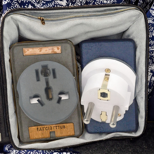 고품질 NFC 구리 EU 플러그 어댑터 유니버설 유럽형 원형 2핀 변환 플러그 10A 250V 영국/호주/미국에서 슈코 변환기 - Product Image 3