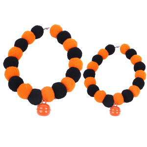 Nuovo Set Decorativo Invernale in Poliestere per Halloween per Animali Domestici: Bandiera da Appendere, <span class=keywords><strong>Collare</strong></span>, Cappello e Bavaglino per Cani - Product Image 5