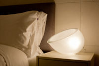 Lampe de chevet artistique en verre soufflé à la bouche, forme organique, avec éclairage doux et diffuse, alimentation AC/DC, LED à intensité variable, design décoratif