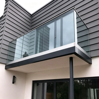 Balustrade en verre sans cadre moderne OEM avec profilé en aluminium en U pour garde-corps de terrasse et main courante pour projets de villas, escaliers et balcons d'hôtels