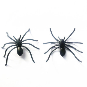 Petite araignée noire, jouet farfelu, figurine personnalisée, jouets en plastique, bricolage, décoration pour Halloween et le Poisson d'avril - Product Image 1