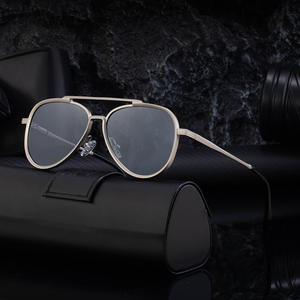 Gafas de sol de aviador KSL-98286 para hombre, montura negra, lentes de PC, protección UV400, clase 2, montura de plástico y metal - Product Image 5