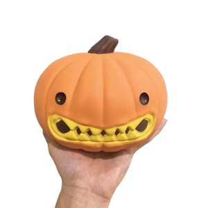 Nouvelle Sortie : Squishy Géant Citrouille d'Halloween 19 cm – Jouet Créatif Anti-Stress à Presser – Cadeau Idéal pour Fêtes d'Halloween - Product Image 5
