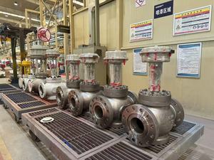 ระบบควบคุมสามทางแบบจีนพร้อมตัวกระตุ้น AUMA รุ่น SA และชุดเกียร์ - Product Image 1