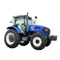 Tracteur agricole à quatre roues motrices 90 CV, machine agricole robuste avec chargeur, pelle rétrocaveuse et remorque
