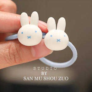 Accessoires de bricolage pour étuis de téléphone de dessin animé de lapin en résine époxy avec un fond plat <span class=keywords><strong>Crocs</strong></span> boucle - Product Image 4